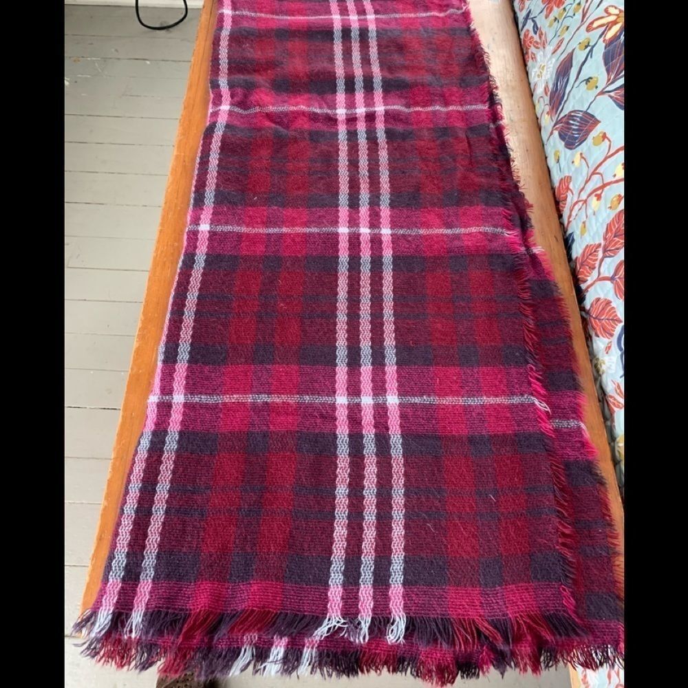 Pink/red/black/ white plaid Old Navy scarf